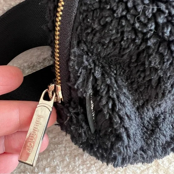 Lululemon Everywhere Fleece Black Belt‎ Bag Gold Hardware Purse